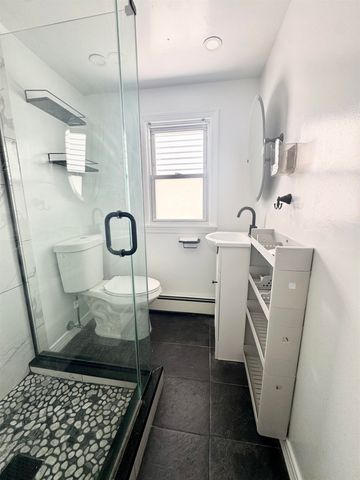 9005 DURHAM AVE, North Bergen, NJ 07047