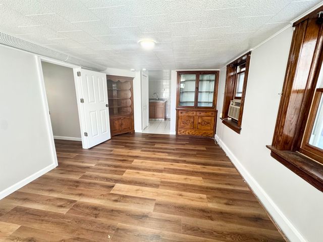 9005 DURHAM AVE, North Bergen, NJ 07047