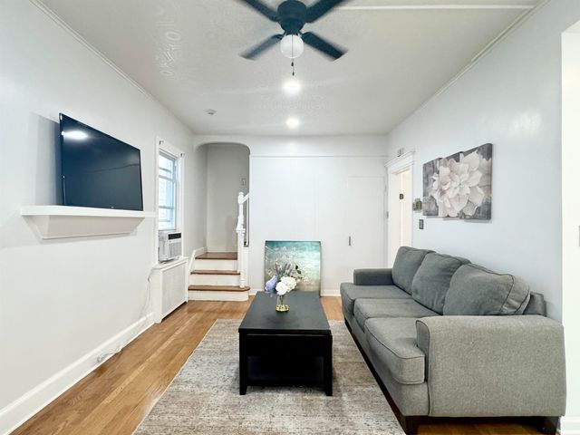 9005 DURHAM AVE, North Bergen, NJ 07047