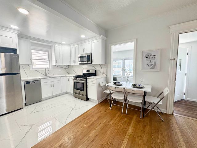 9005 DURHAM AVE, North Bergen, NJ 07047