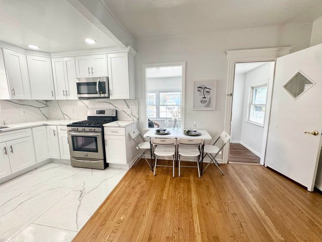 9005 DURHAM AVE, North Bergen, NJ 07047