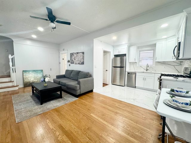 9005 DURHAM AVE, North Bergen, NJ 07047