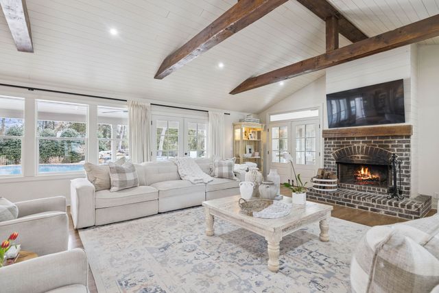 2151 Hillsboro Valley Rd, Brentwood, TN 37027