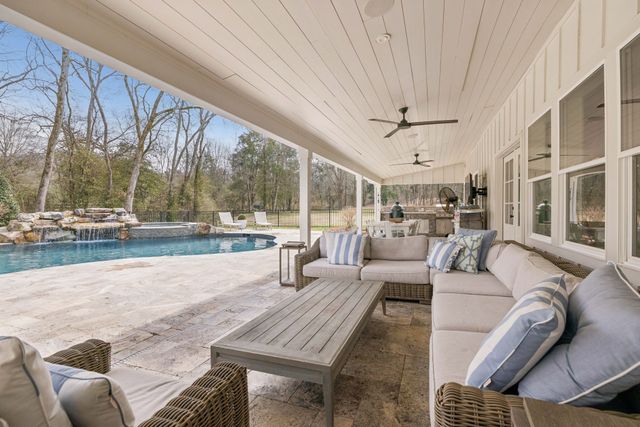 2151 Hillsboro Valley Rd, Brentwood, TN 37027