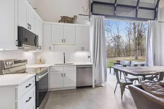 2151 Hillsboro Valley Rd, Brentwood, TN 37027