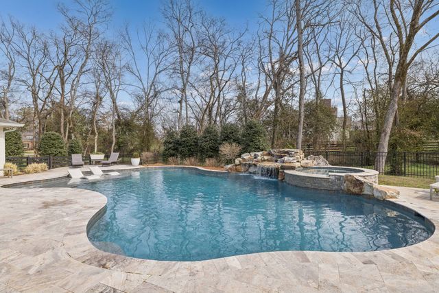 2151 Hillsboro Valley Rd, Brentwood, TN 37027