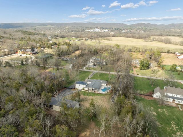 2151 Hillsboro Valley Rd, Brentwood, TN 37027