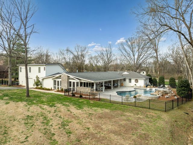 2151 Hillsboro Valley Rd, Brentwood, TN 37027