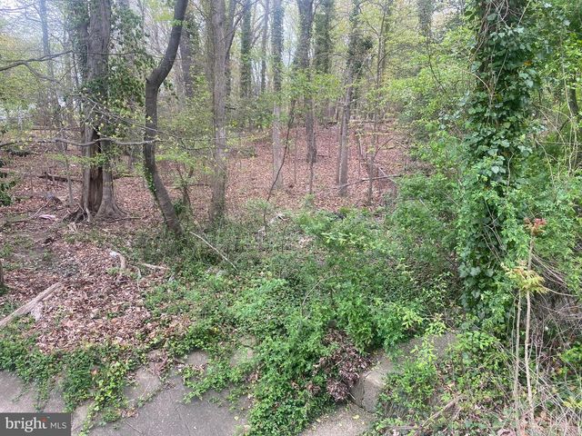 5202 WOODLAND BLVD, Oxon Hill, MD 20745