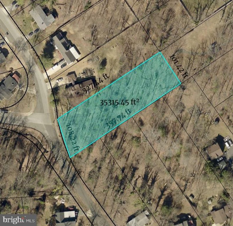 5202 WOODLAND BLVD, Oxon Hill, MD 20745