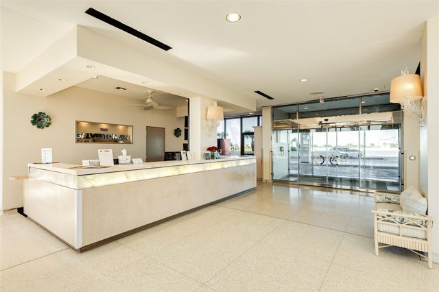 1401 E Beach Drive 212, Galveston, TX 77550