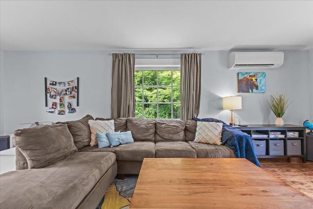 15 Essex Highlands, Essex, VT 05452