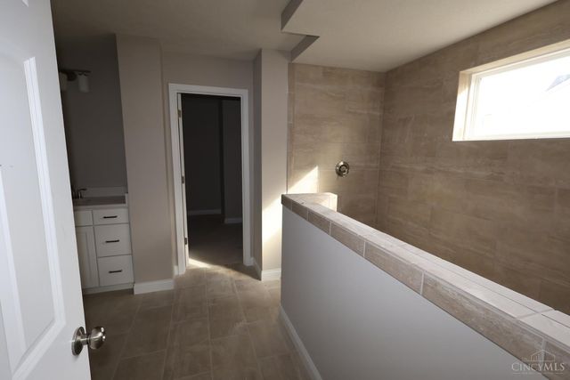 385 Glen Abbey Lane, Hamilton Twp, OH 45039