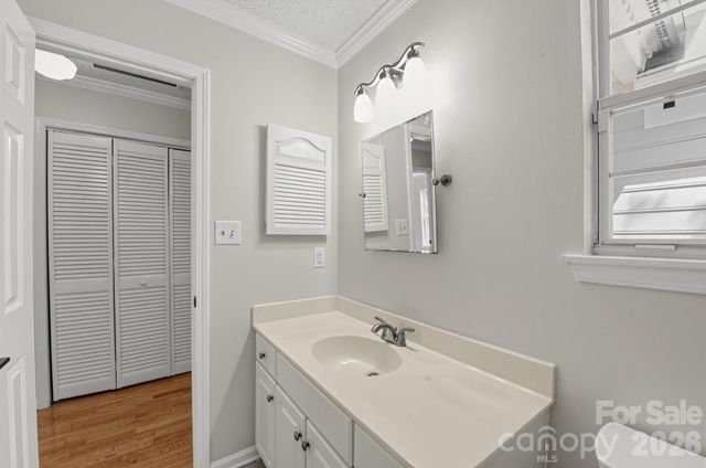 9210 Rotherham Lane, Charlotte, NC 28216