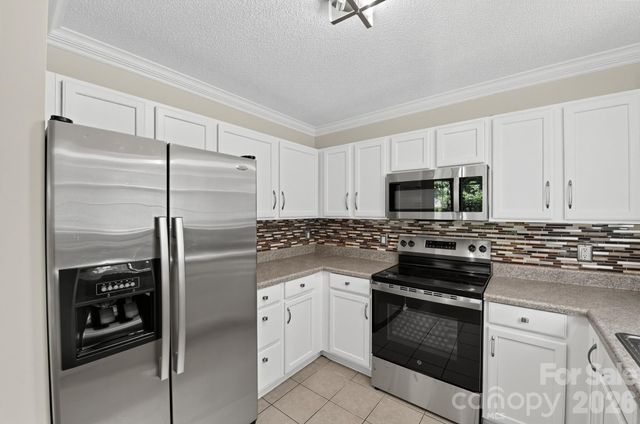 9210 Rotherham Lane, Charlotte, NC 28216