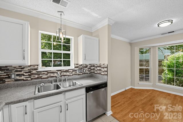 9210 Rotherham Lane, Charlotte, NC 28216