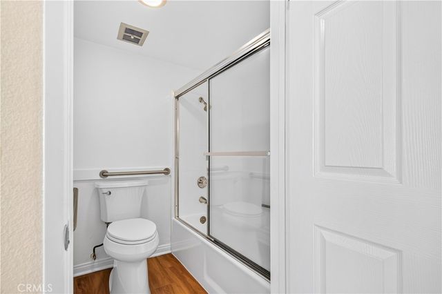 5520 Owensmouth Avenue 117, Woodland Hills, CA 91367