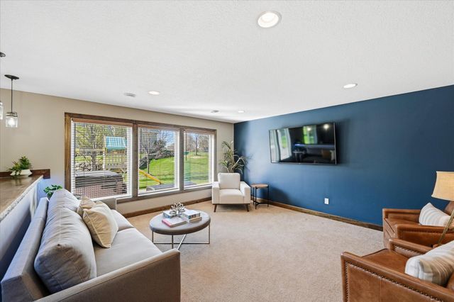 6519 106th Avenue N, Brooklyn Park, MN 55445