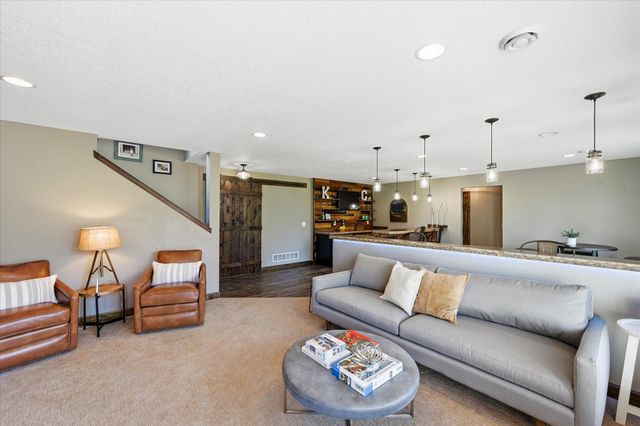 6519 106th Avenue N, Brooklyn Park, MN 55445