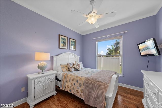 3733 SE 12th PL, Cape Coral, FL 33904