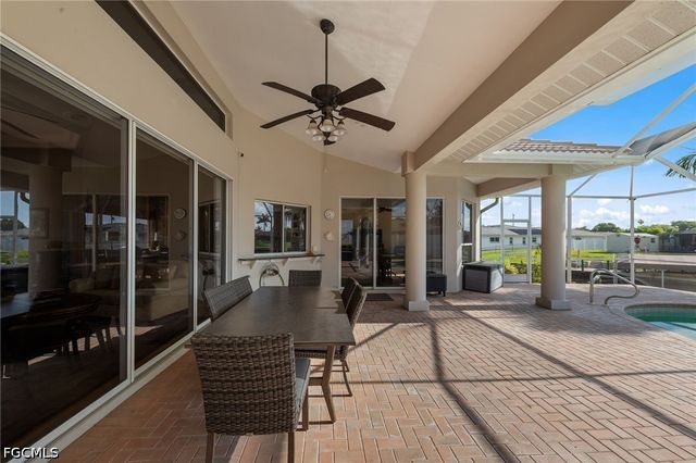 3733 SE 12th PL, Cape Coral, FL 33904