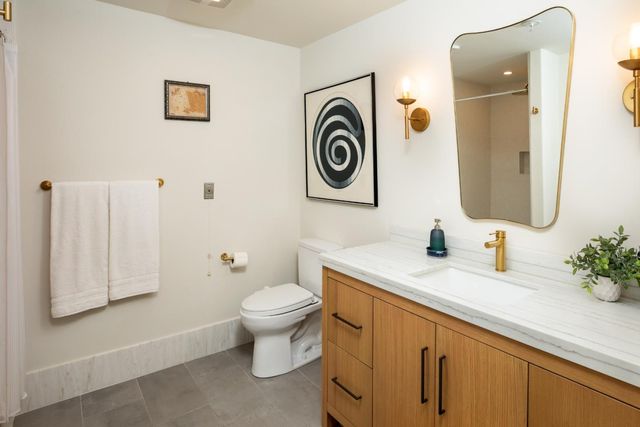 1 W Edith Avenue A101, Los Altos, CA 94022