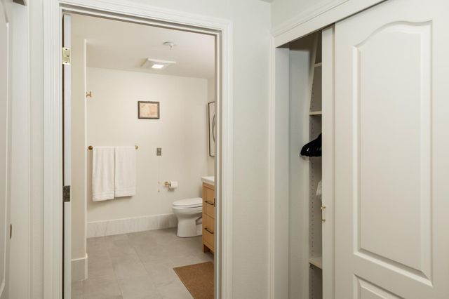 1 W Edith Avenue A101, Los Altos, CA 94022