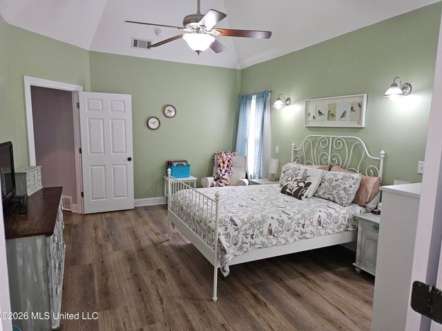 105 Mckinzie Cove, Hernando, MS 38632