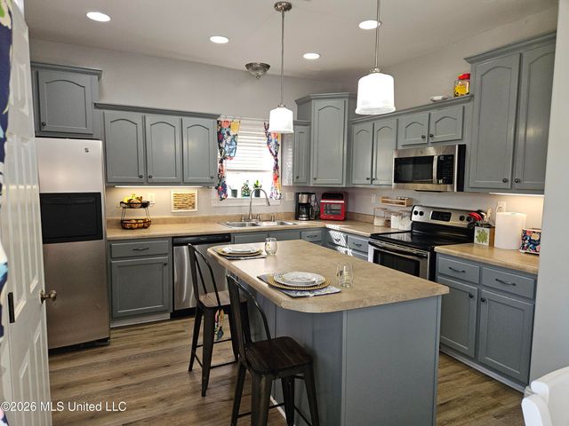 105 Mckinzie Cove, Hernando, MS 38632