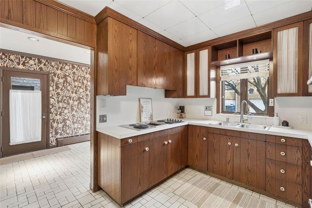 4430 Brownsville Rd, Whitehall, PA 15236