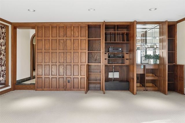 4430 Brownsville Rd, Whitehall, PA 15236