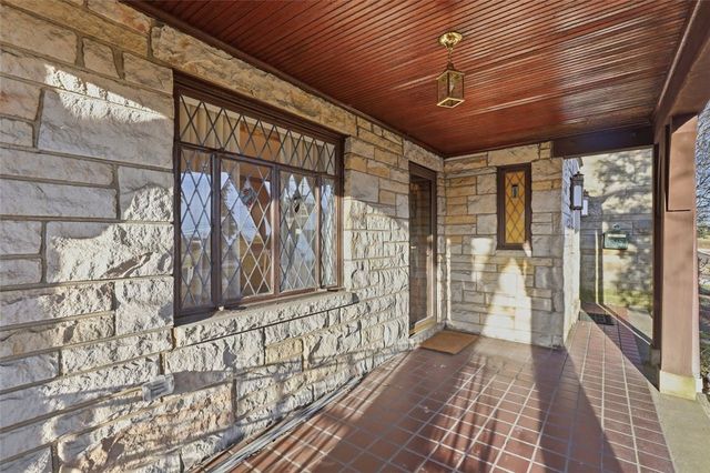 4430 Brownsville Rd, Whitehall, PA 15236