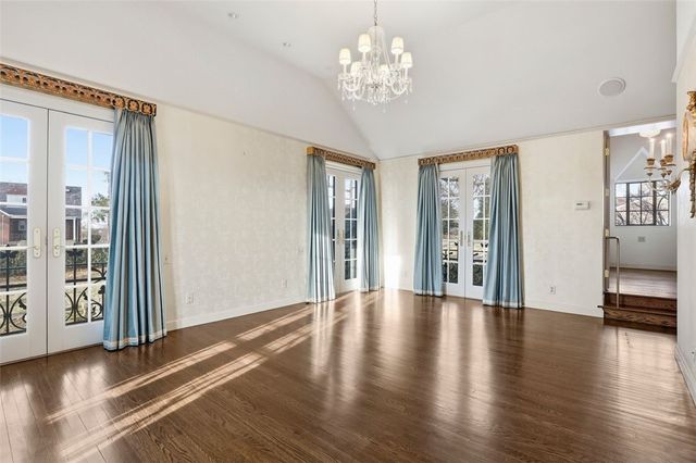 4430 Brownsville Rd, Whitehall, PA 15236