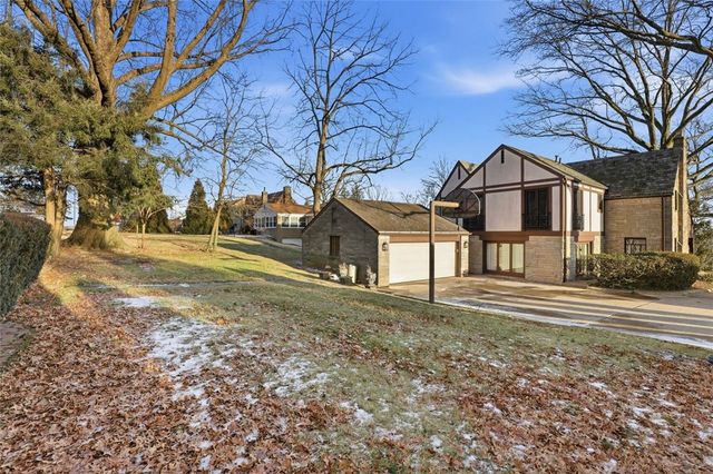 4430 Brownsville Rd, Whitehall, PA 15236