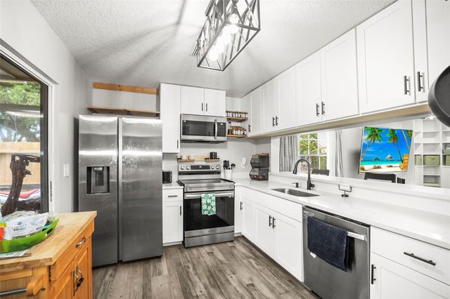933 HAMILTON COURT, Palm Harbor, FL 34683