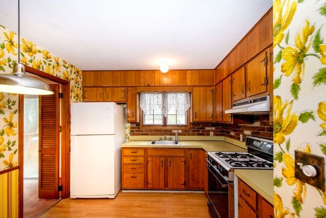 95 Blackmount Drive, Marshfield, MA 02050
