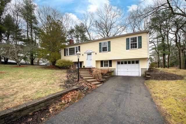 95 Blackmount Drive, Marshfield, MA 02050