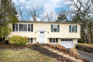 95 Blackmount Drive, Marshfield, MA 02050
