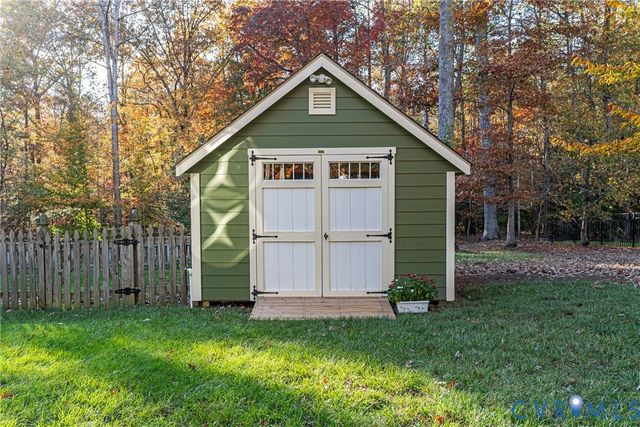 11630 Barrows Ridge Ln, Chesterfield, VA 23838