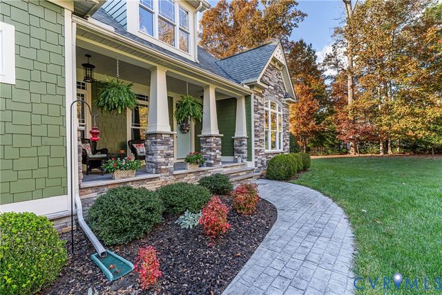 11630 Barrows Ridge Ln, Chesterfield, VA 23838