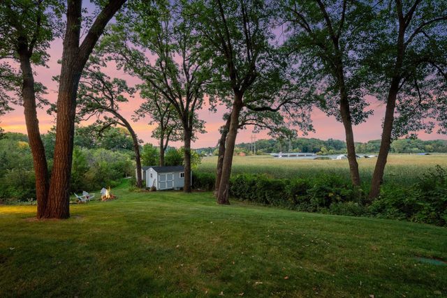 19900 Cottagewood Road, Deephaven, MN 55331