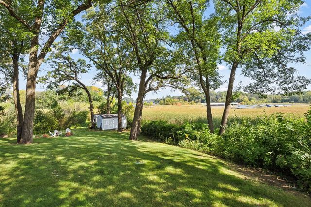 19900 Cottagewood Road, Deephaven, MN 55331