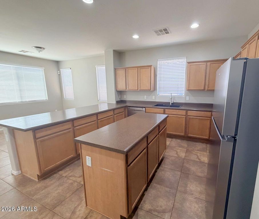 19294 N DEL MAR Avenue, Maricopa, AZ 85138 — photo 5