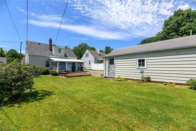 2585 25th Street, Cuyahoga Falls, OH 44223