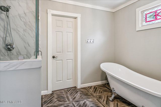 260 E College Avenue, Holly Springs, MS 38635