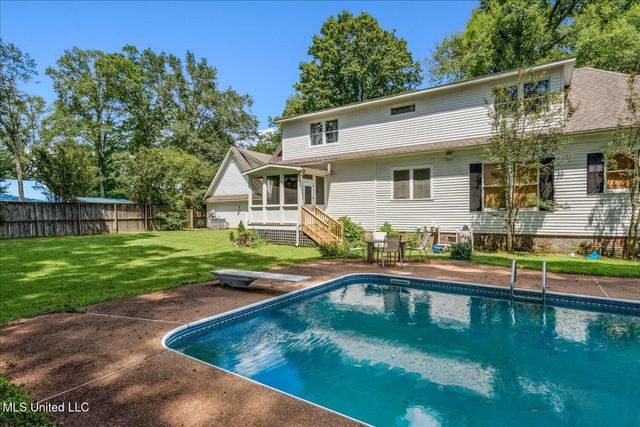 260 E College Avenue, Holly Springs, MS 38635