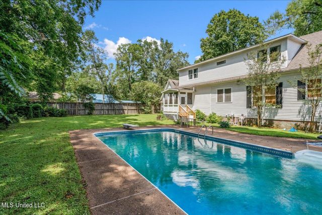 260 E College Avenue, Holly Springs, MS 38635