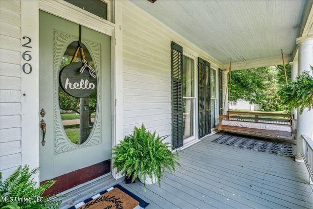 260 E College Avenue, Holly Springs, MS 38635