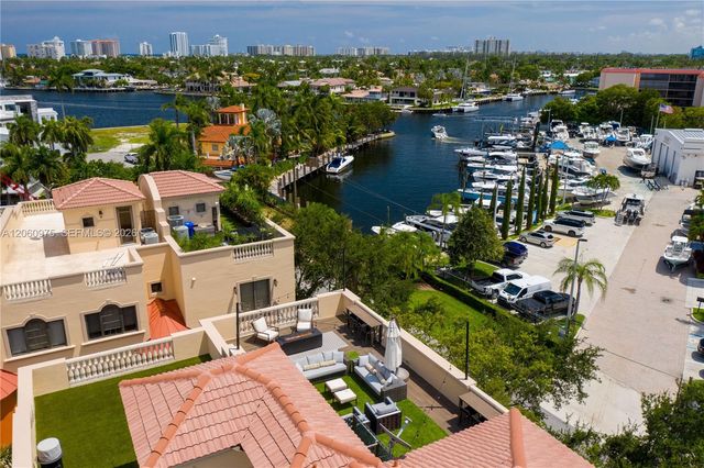 2106 SE 7th Street 2106, Pompano Beach, FL 33062