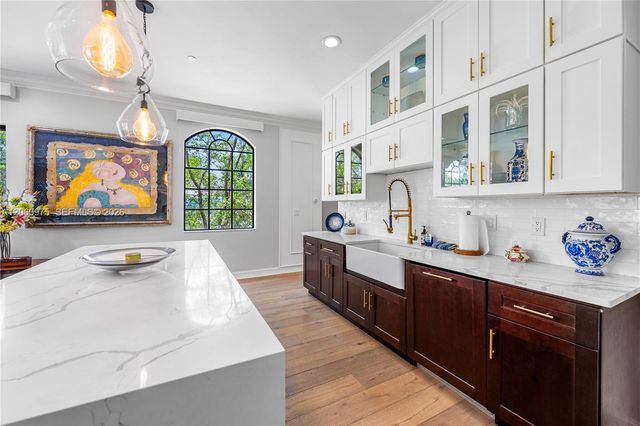 2106 SE 7th Street 2106, Pompano Beach, FL 33062